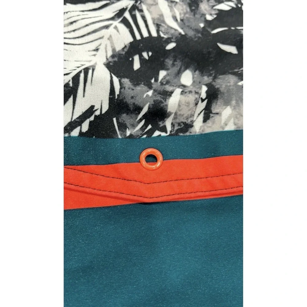Old Navy California Mens Swim Shorts Size 38 Teal Green With Floral Design